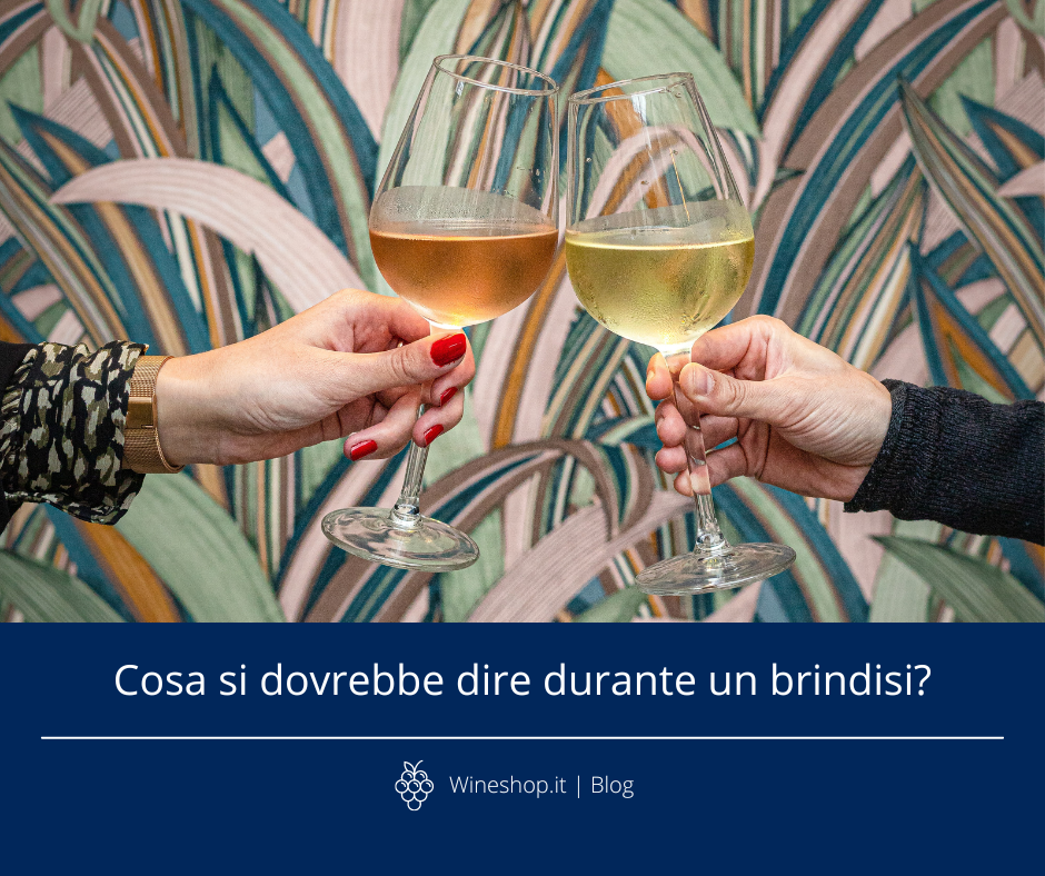 Cosa si dovrebbe dire durante un brindisi?
