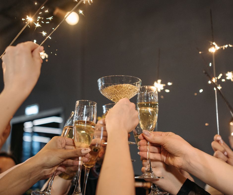 How high should you raise your glass during a toast?