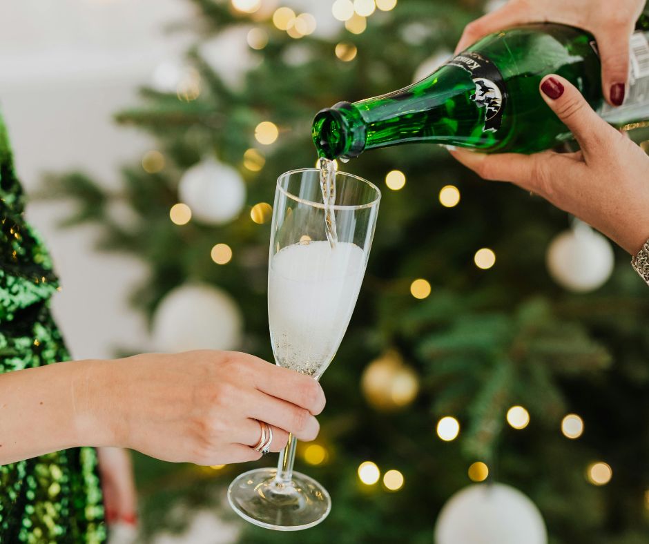 I vini italiani più richiesti per Natale 2025: guida alle tendenze nelle enoteche online