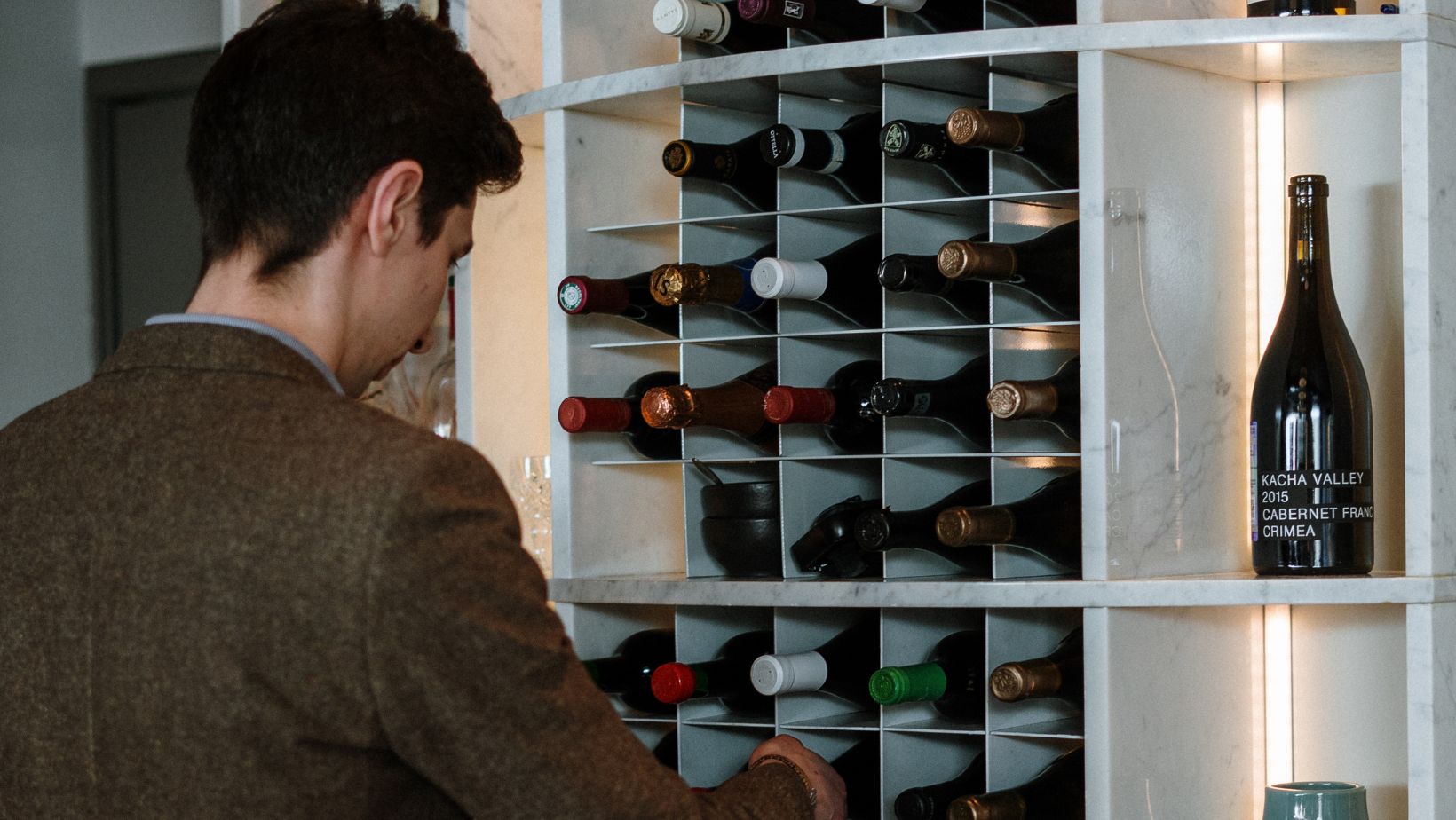 Can you bring your own wine to a restaurant? What wine etiquette says