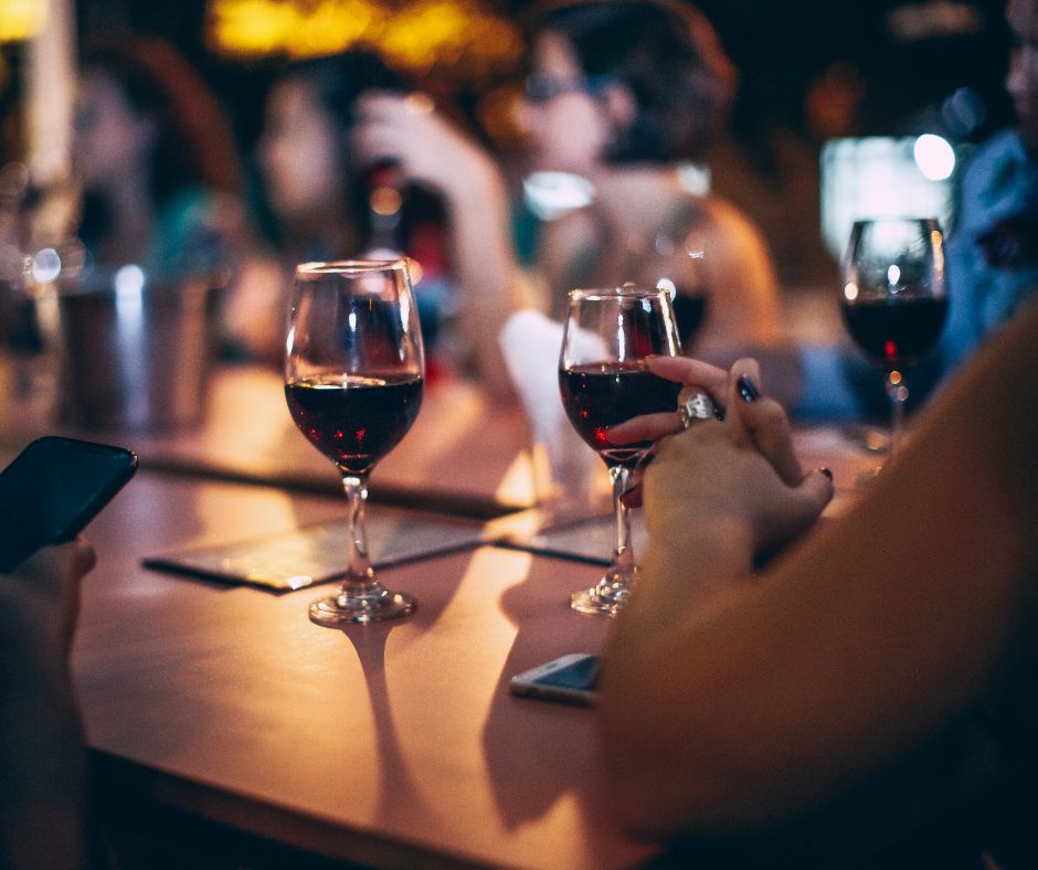 Can you put your hand over the glass when you don’t want any more wine?
